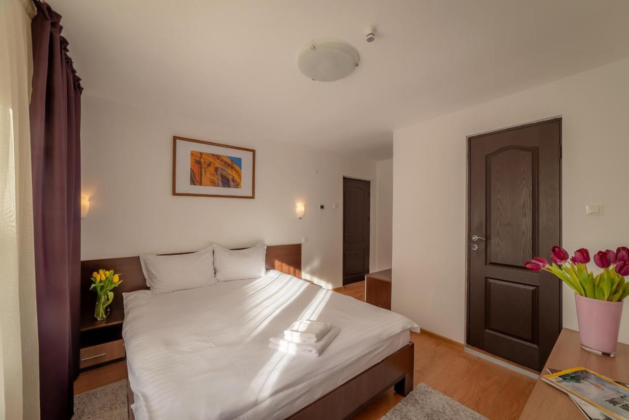 Pension Cluj Exteriör bild
